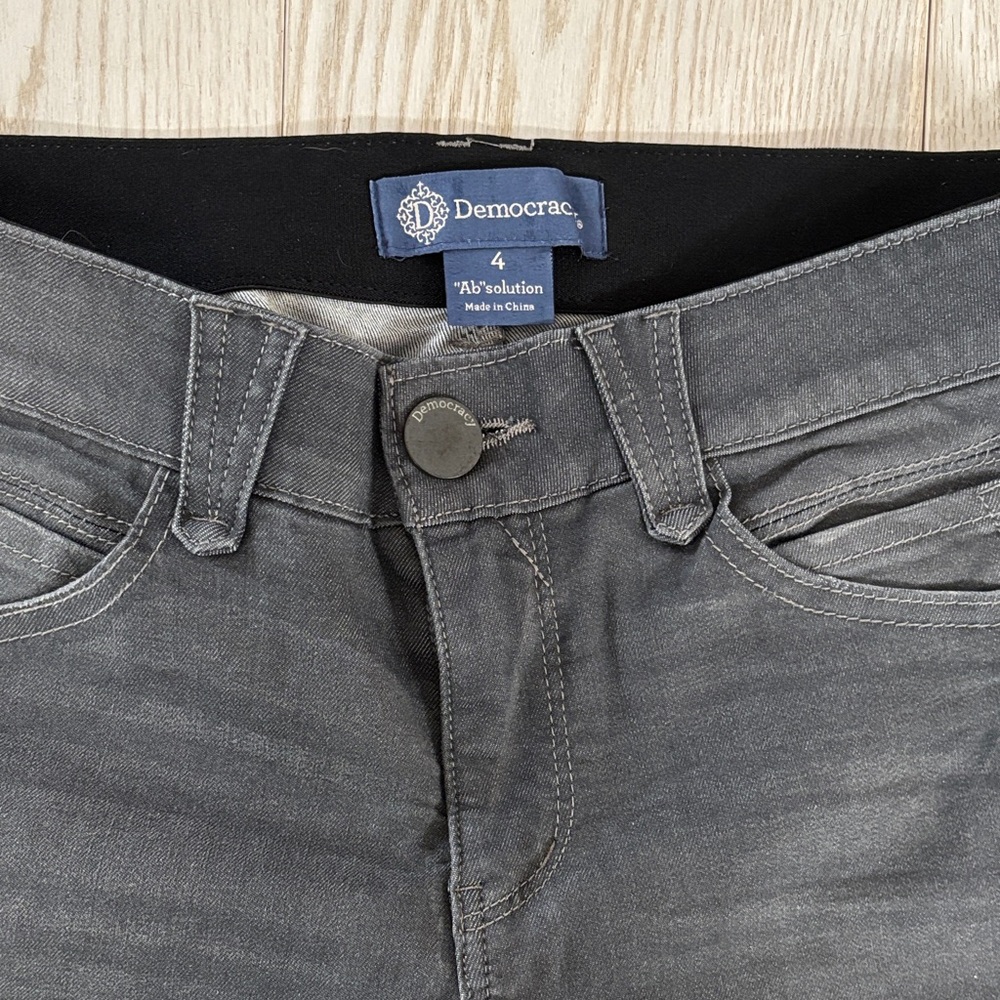 Democracy size 4 gray jeans.